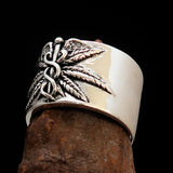 Excellent crafted Men's Medical Weed Ring Marihuana Leaf - Sterling Silver - BikeRing4u