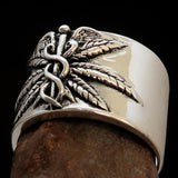 Excellent crafted Men's Medical Weed Ring Marihuana Leaf - Sterling Silver - BikeRing4u