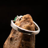 Sterling Silver Solitaire Ring with pear shape Green Emerald and 10 white CZ - Size 5.5 - BikeRing4u