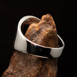 Excellent crafted Men's black 3 Lions Coat of Arms Ring - Sterling Silver - BikeRing4u
