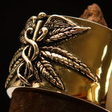 Excellent crafted Men's Medical Weed Ring Marihuana Leaf - Solid Brass - BikeRing4u