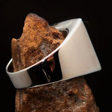 Perfectly crafted Men's green Sinhalese Lion Ring - Sterling Silver - BikeRing4u
