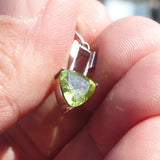 Arrow Head Pendant, Minimalist Peridot Silver Pendant, Sterling Silver green Peridot Pendant, Triangle shaped Peridot