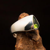 Peridot silver Ring, green Peridot Ring, Sterling Silver Ring, Solitaire Ring with Triangle Cut Peridot, unique design, gift for her, Size 8