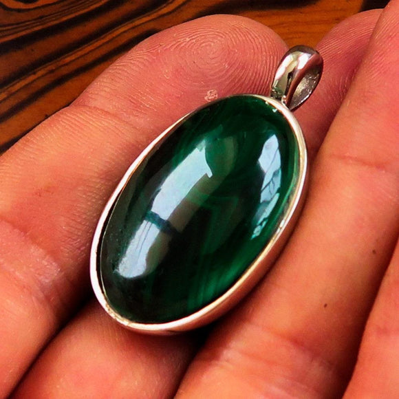 Natural Malachite Necklace, Sterling Silver Pendant, Oval shaped Pendant, green Malachite Cabochon, Minimalist necklace, Malachite Amulet