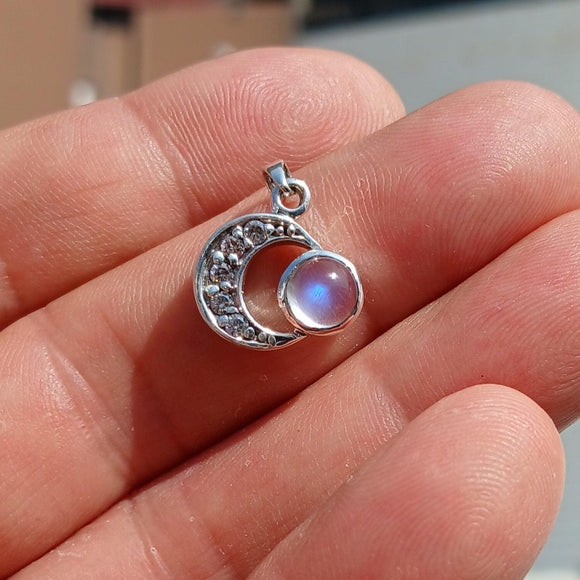 Moonstone Pendant, crescent Moon Pendant, Sterling Silver Pendant, Moonstone CZ Necklace, Ceylon Moonstone and 5 CZ, gift, Moonstone Charm