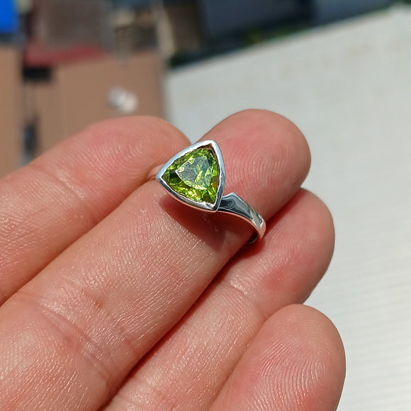 Minimalist Peridot Ring, Sterling Silver Ring, Solitaire Ring, Green Peridot, Triangle shape, unique silver ring, gift for her - size 9.5