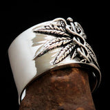 Excellent crafted Men's Medical Weed Ring Marihuana Leaf - Sterling Silver - BikeRing4u