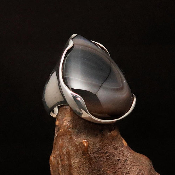 Minimalistic Sterling Silver Ring with pear shaped black Agate Cabochon - BikeRing4u