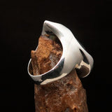 Minimalistic Sterling Silver Ring with pear shaped black Agate Cabochon - BikeRing4u