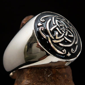 Excellent domed Men's Ring black Celtic Triquetra Knot - Sterling Silver - BikeRing4u