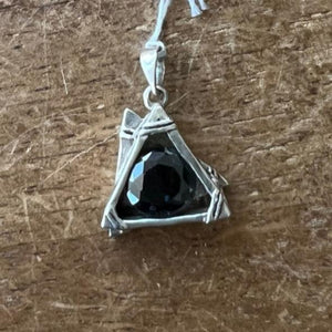 The round black CZ in the Triangle Pendant - Sterling Silver - BikeRing4u