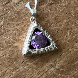 The round purple CZ in the bold Triangle Pendant - Sterling Silver - BikeRing4u