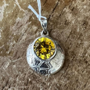 Round yellow CZ oval ornamental Style Pendant - Sterling Silver - BikeRing4u