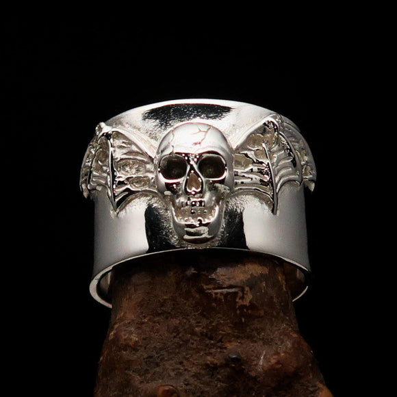 Excellent crafted winged Bat Skull Ring - Sterling Silver - BikeRing4u