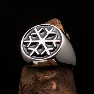 Excellent crafted Men's Winter Ring Black Snowflake - Sterling Silver - BikeRing4u