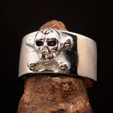 Excellent crafted Outlaw black 1% Jolly Roger Skull Band Ring - Sterling Silver - BikeRing4u