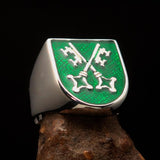 Perfectly crafted Men's Shield Ring Crossed Skeleton Keys Green - Sterling Silver - BikeRing4u