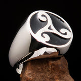 Perfectly crafted Men's Celtic Triade Ring Black Triskele - Sterling Silver - BikeRing4u