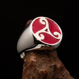 Perfectly crafted Men's Celtic Triade Ring red Triskele - Sterling Silver - BikeRing4u