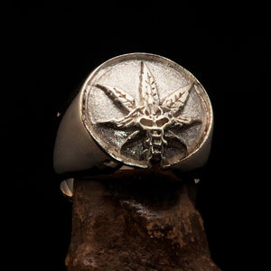 Men's Ring Cannabis Leaf Marihuana Medical Weed Symbol - two tone Sterling Silver - BikeRing4u